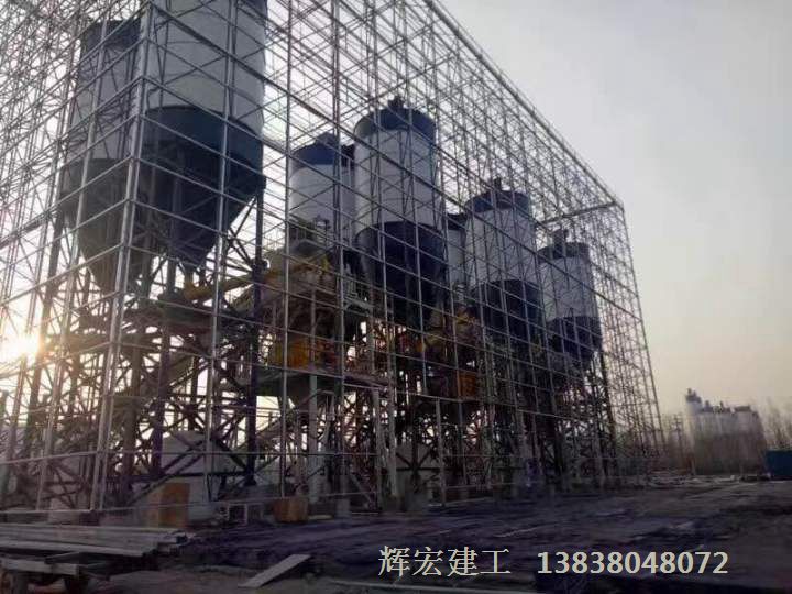 輝宏混凝土攪拌站建站工地.jpg 輝宏混凝土攪拌站建站工地.jpg